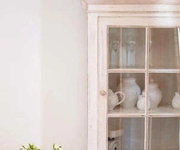 Дом отдыха Down Town Naxos City