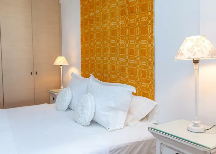 Down Town Дом отдыха Naxos City